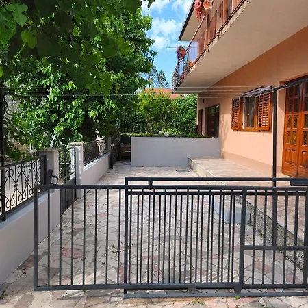 Olea La Vitae Apartmán Trpanj